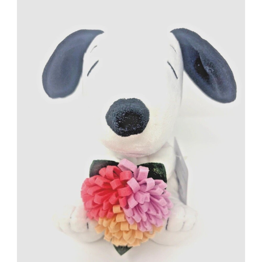 Hallmark 6in Peanuts Snoopy Plush Pink Peach Flower Bouquet Love Mothers Day